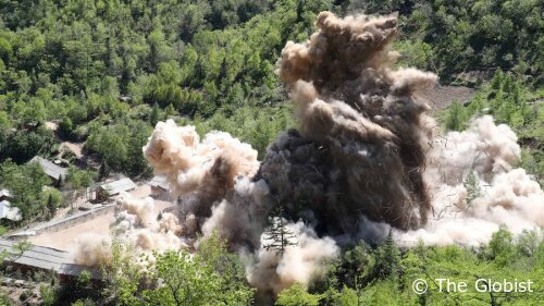 A command post of Punggye-ri nuclear test ground is blown up in North Korea, May 24, 2018 © News1/Pool / Reuters